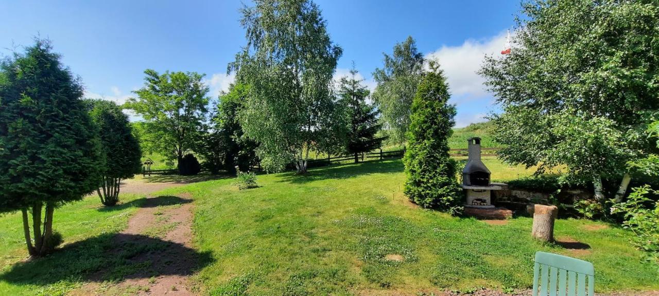 Cottage Bara Bozanov Exterior photo